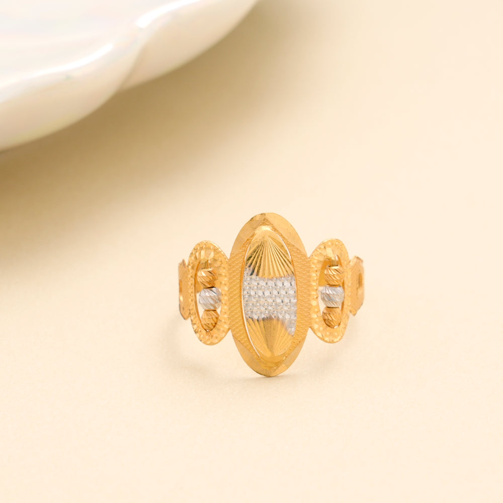 Elegant Oval Layered Gold Ring