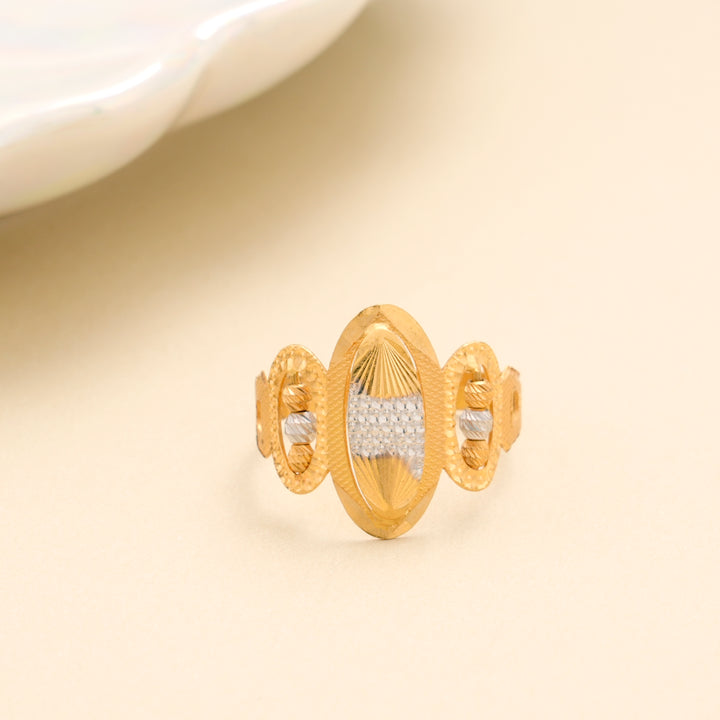 Elegant Oval Layered Gold Ring