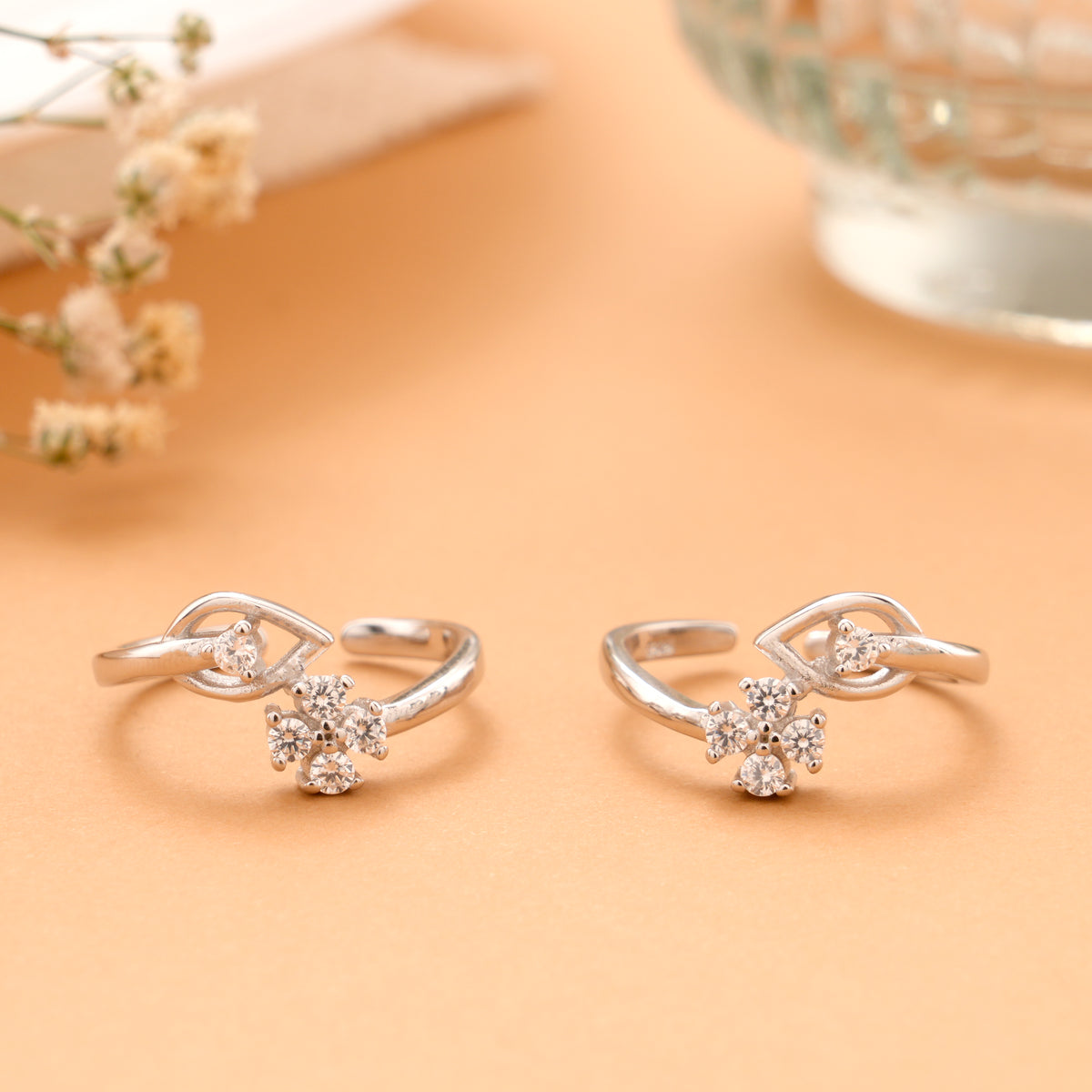 Blossom Charm Silver Toe Ring