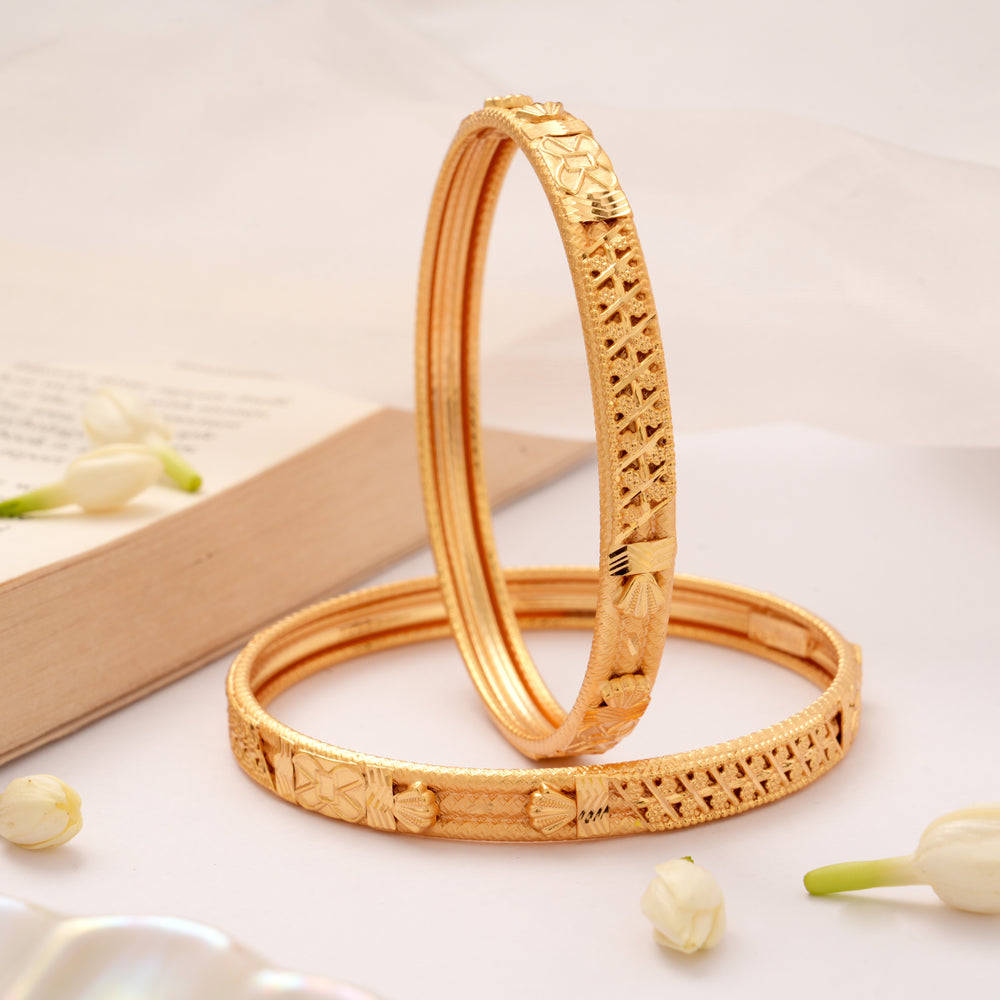 Classic Textured Floral Carved Pattern Golden Bangles