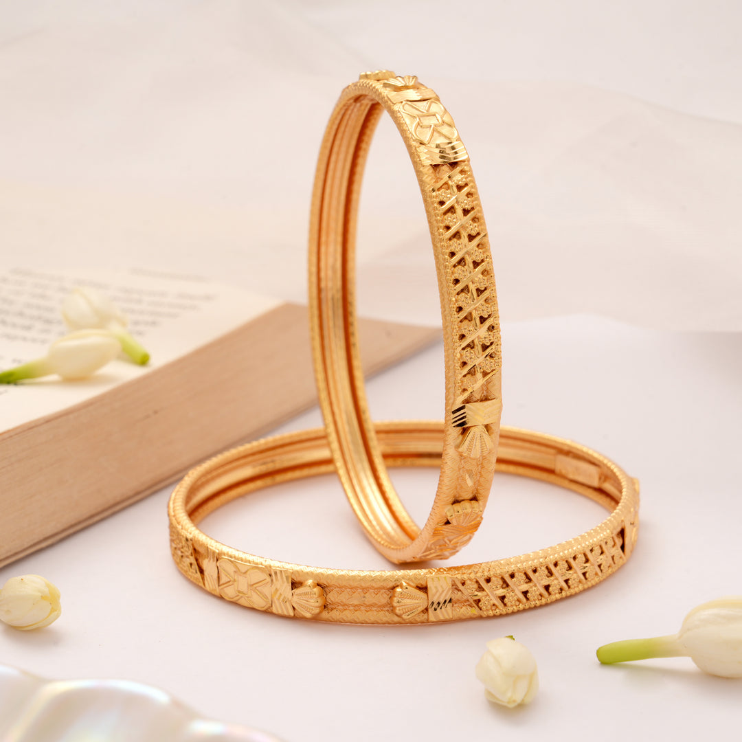 Classic Textured Floral Carved Pattern Golden Bangles