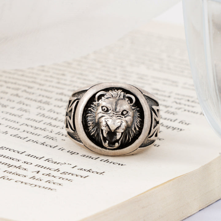 Royal Lion Sterling Silver Ring