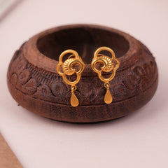 Delicate Tear Drop Casting Gold Earring