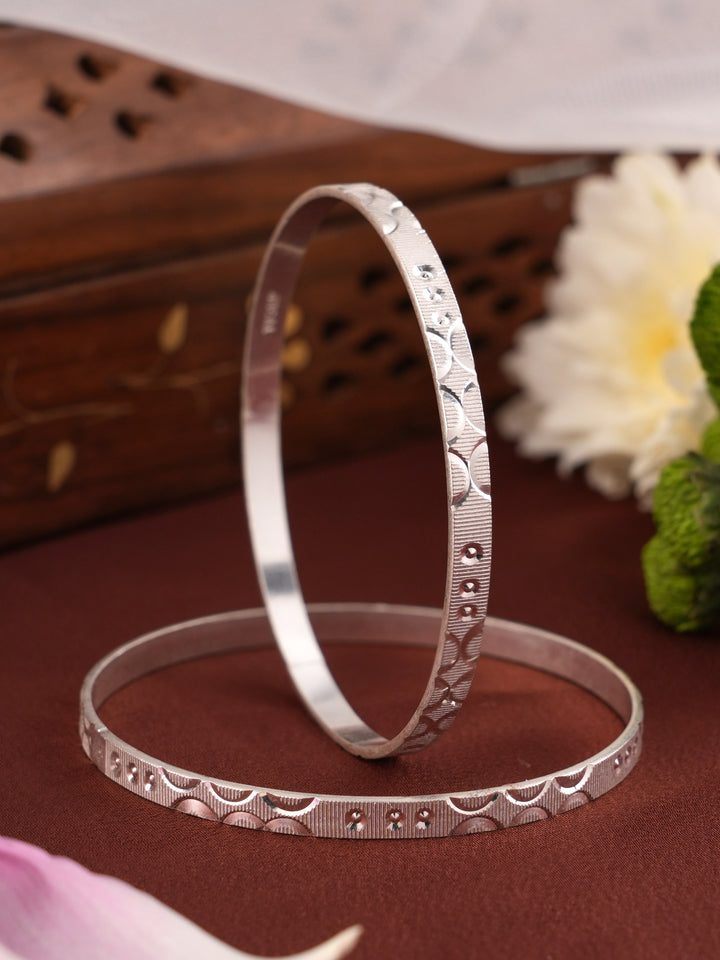 Designer Finish Lightweight Silver Bangle