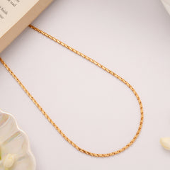 Sleek Rectangular Design Link Golden Chain