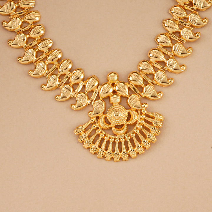 Kerala Bridal Kasu and Pearl Necklace