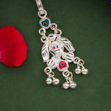 Elegant Leaf Silver Keychain