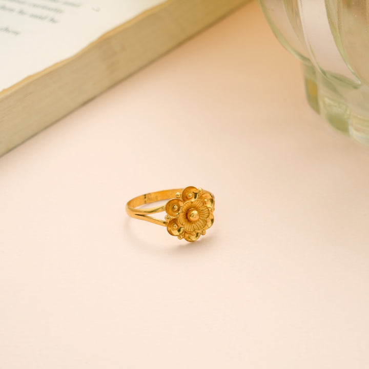 Sunflower Pattern Gold Ring