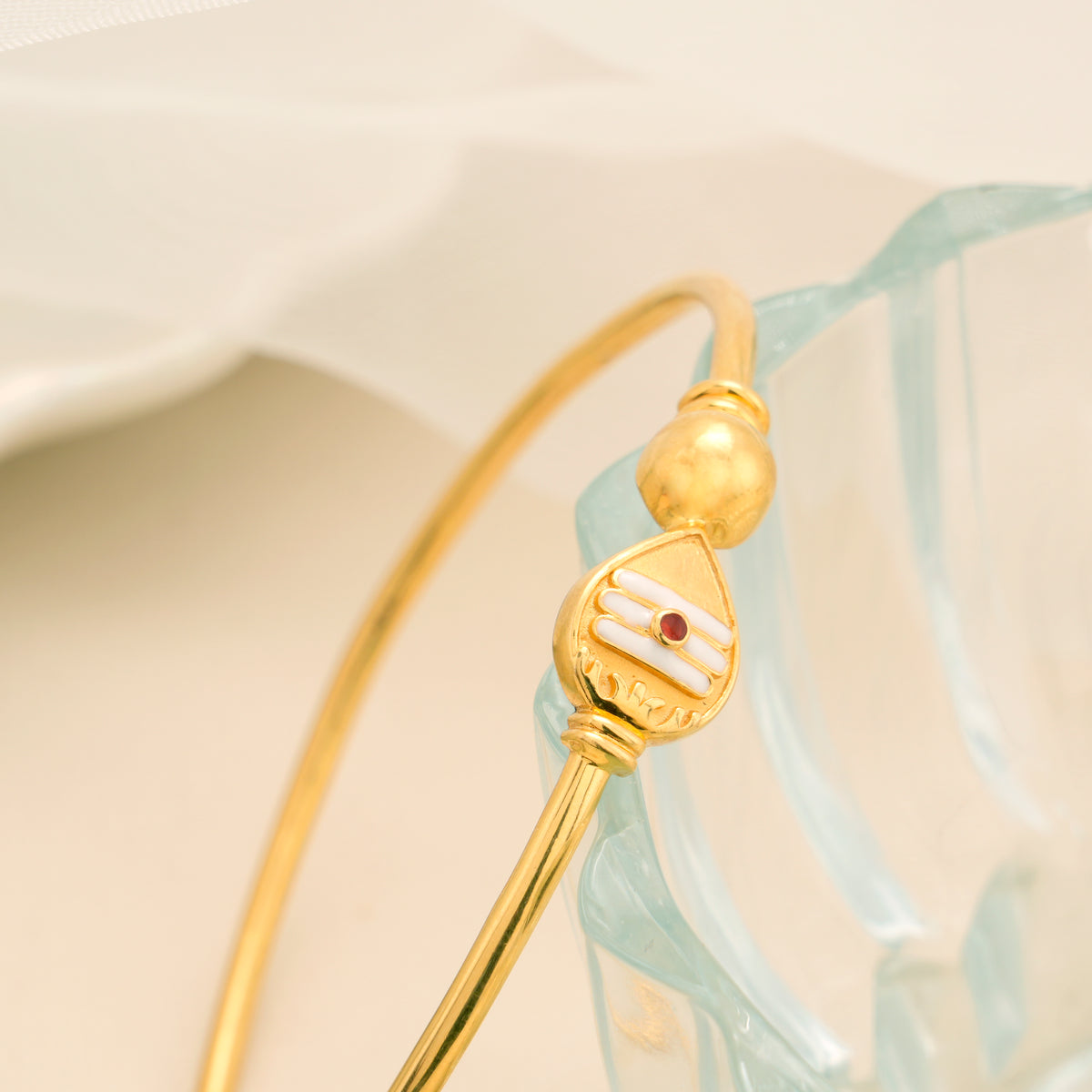 Murugan Vel Stone Gold Men's Kada