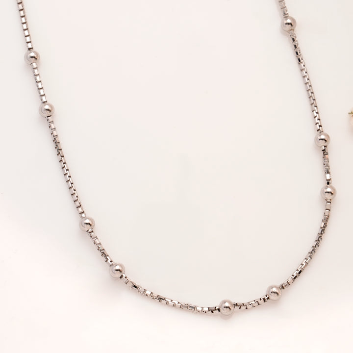 Elegant Silver Ball Design Chain