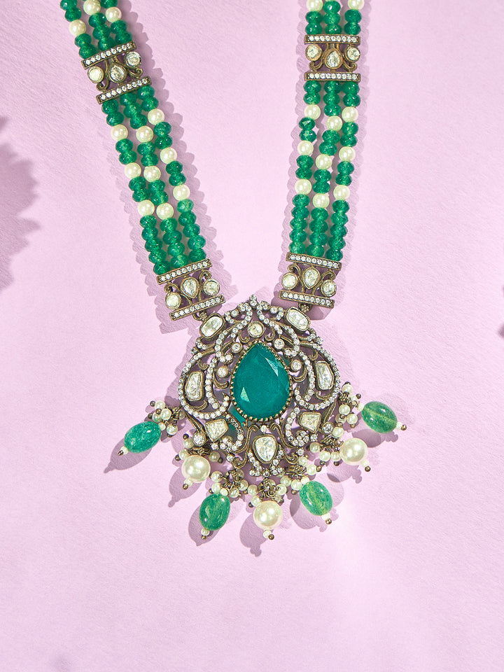 Green and White Beads Victorian Necklace
