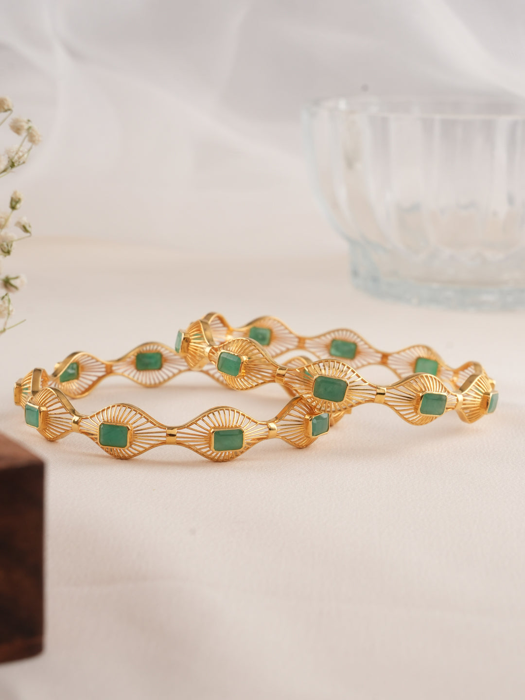 Flower Cut Emerald Gold Bangle