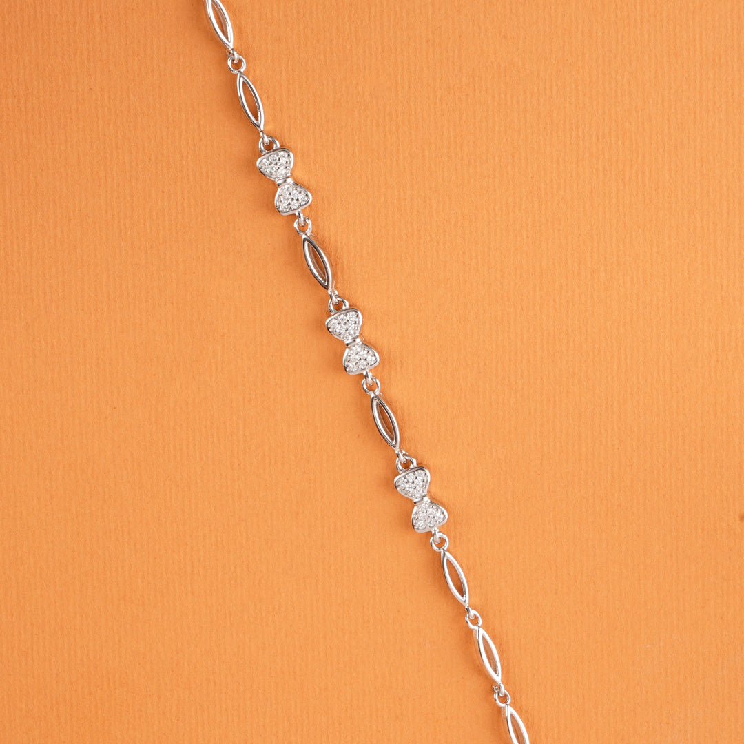 Charming Bow Design Women’s Bracelet