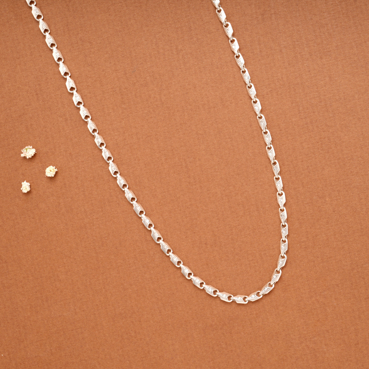 Leaf Shaped Link Silver Men’s Chain