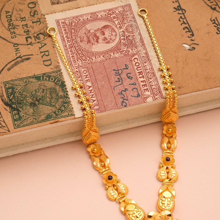 Blossom Design Mango Leaf Gold Necklace