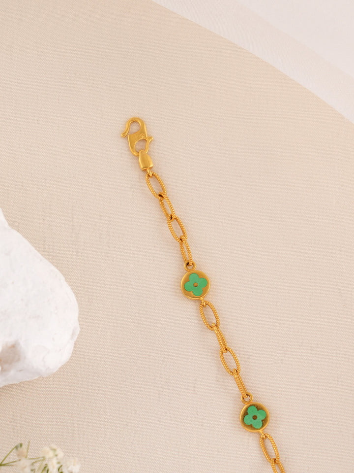 Dainty Gold Floral Bracelet