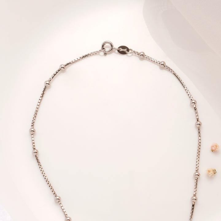 Elegant Silver Ball Design Chain