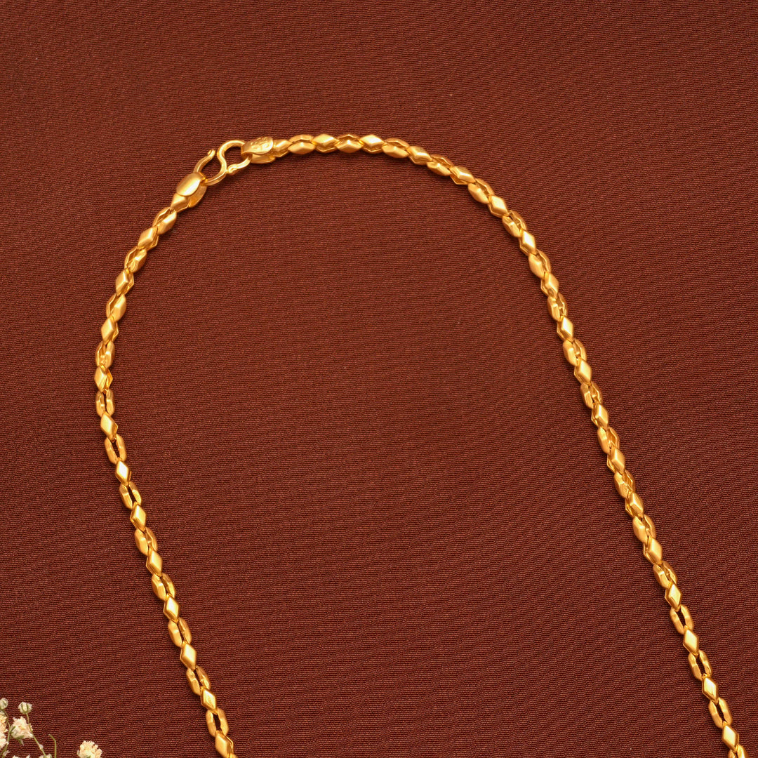 Traditional Flat Mesh Gold Chain for Women