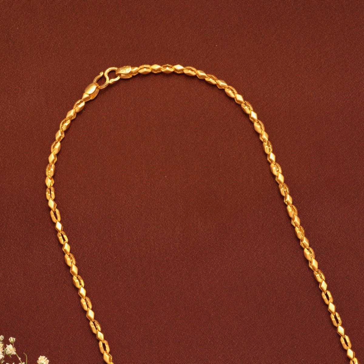 Traditional Flat Mesh Gold Chain for Women