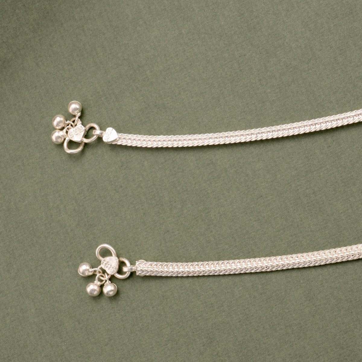 Elegant Plain Silver Anklet