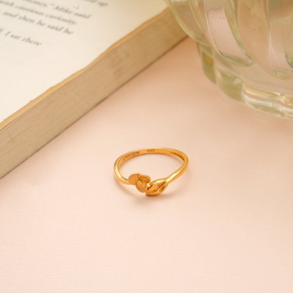 Tiny Floral with Leaf Design Gold Ring