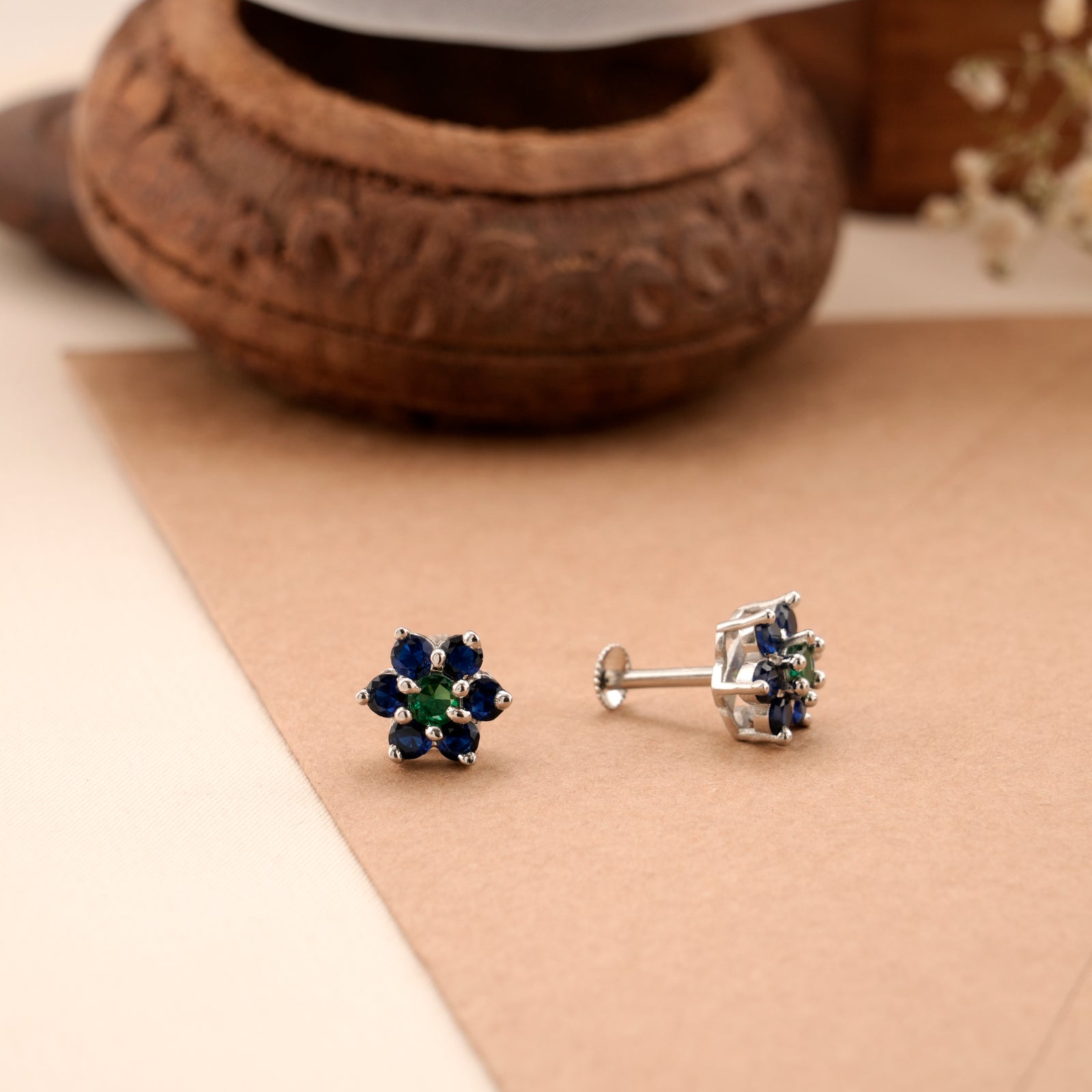 Emerald Green Floral Silver Stud