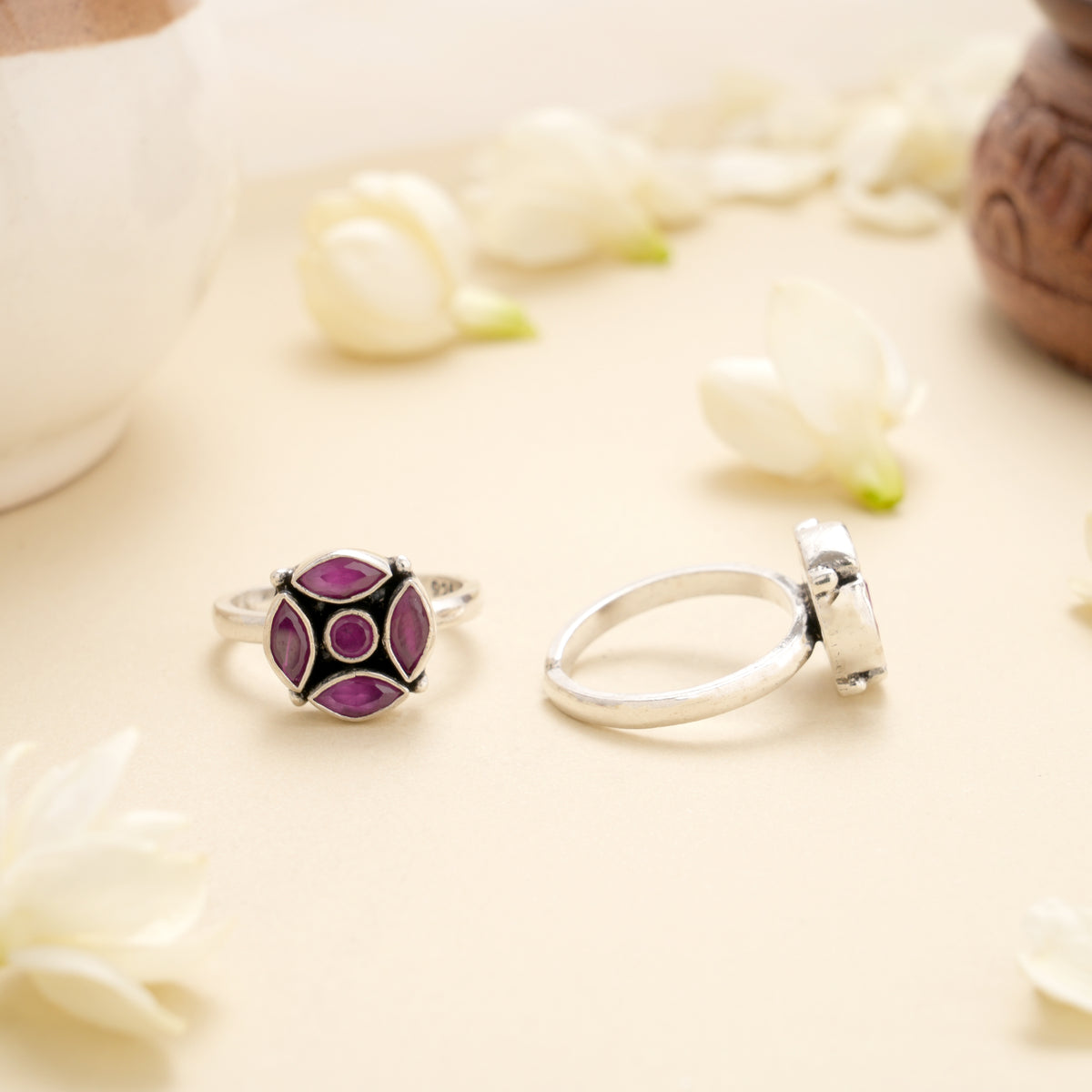Ruby Glow Floral Circle Silver Toe Ring