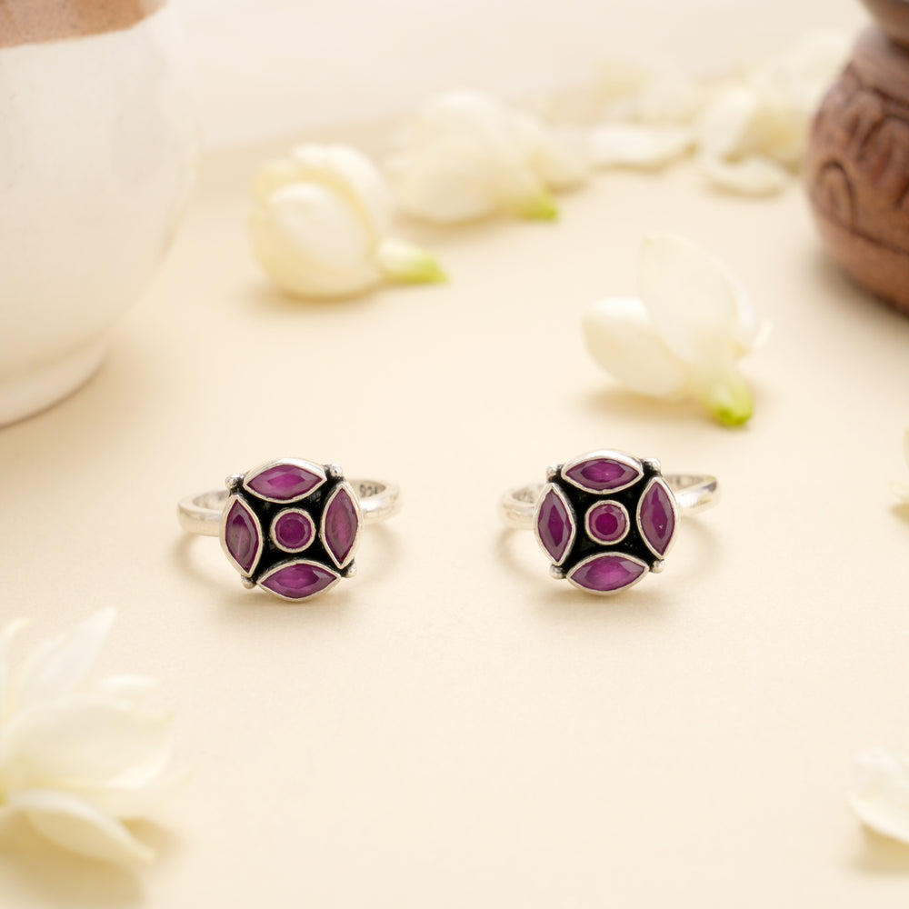 Ruby Glow Floral Circle Silver Toe Ring
