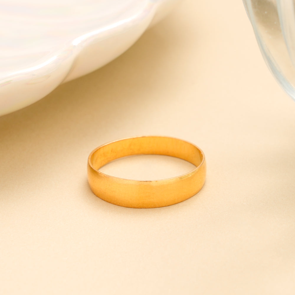 Minimal Smooth Gold Ring