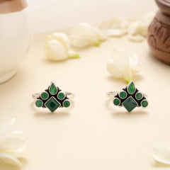 Emerald Spark Halo Crown Silver Toe Ring