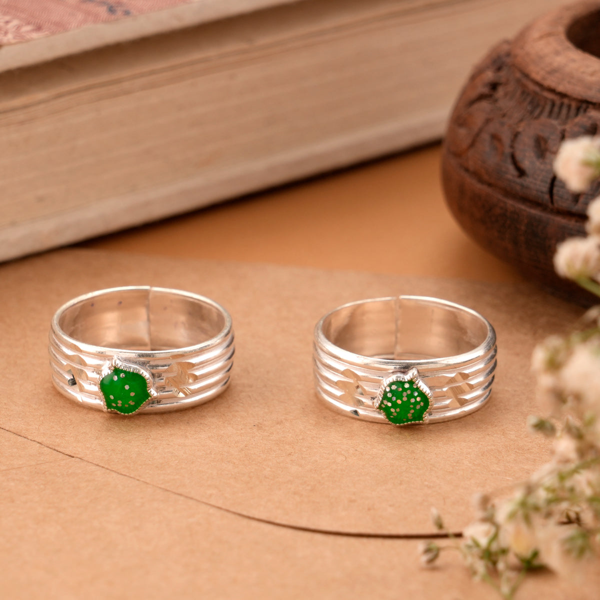 Enamel Green Design Silver Toe Ring