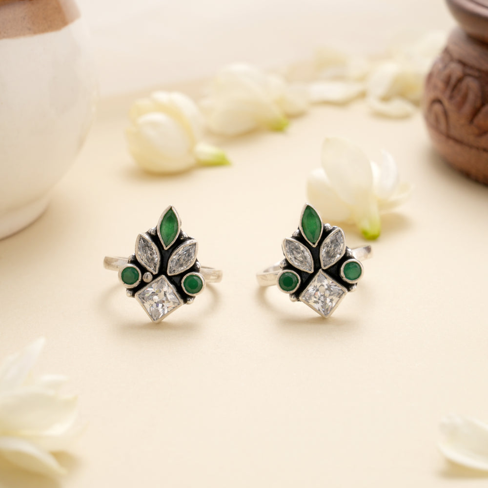Royal Leaf Cluster Antique Silver Toe Ring