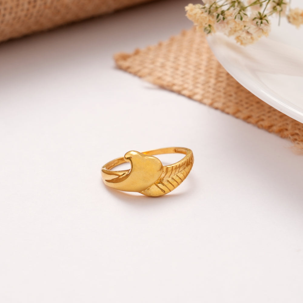 Floral Leaf Pattern Golden Ring