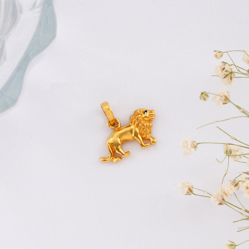 Powerful Lion Gold Pendant
