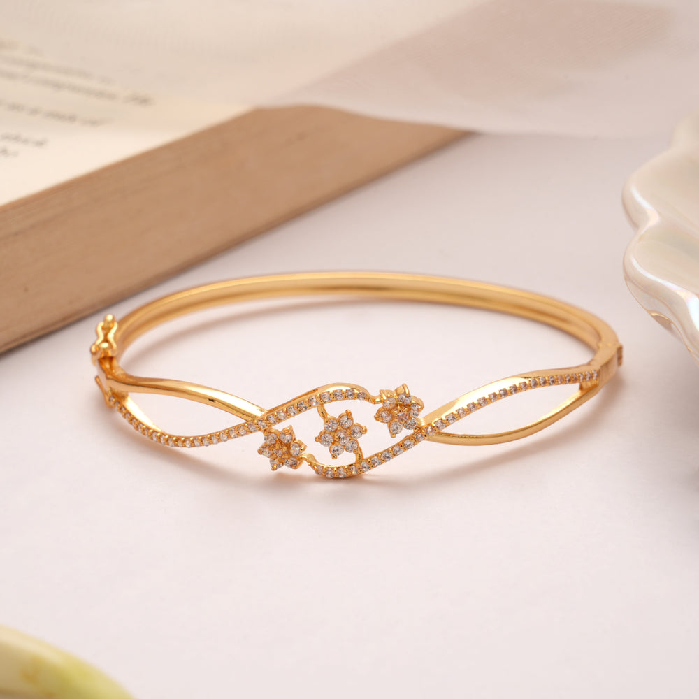 Trendy Triple Floral Curve Design Golden Kada