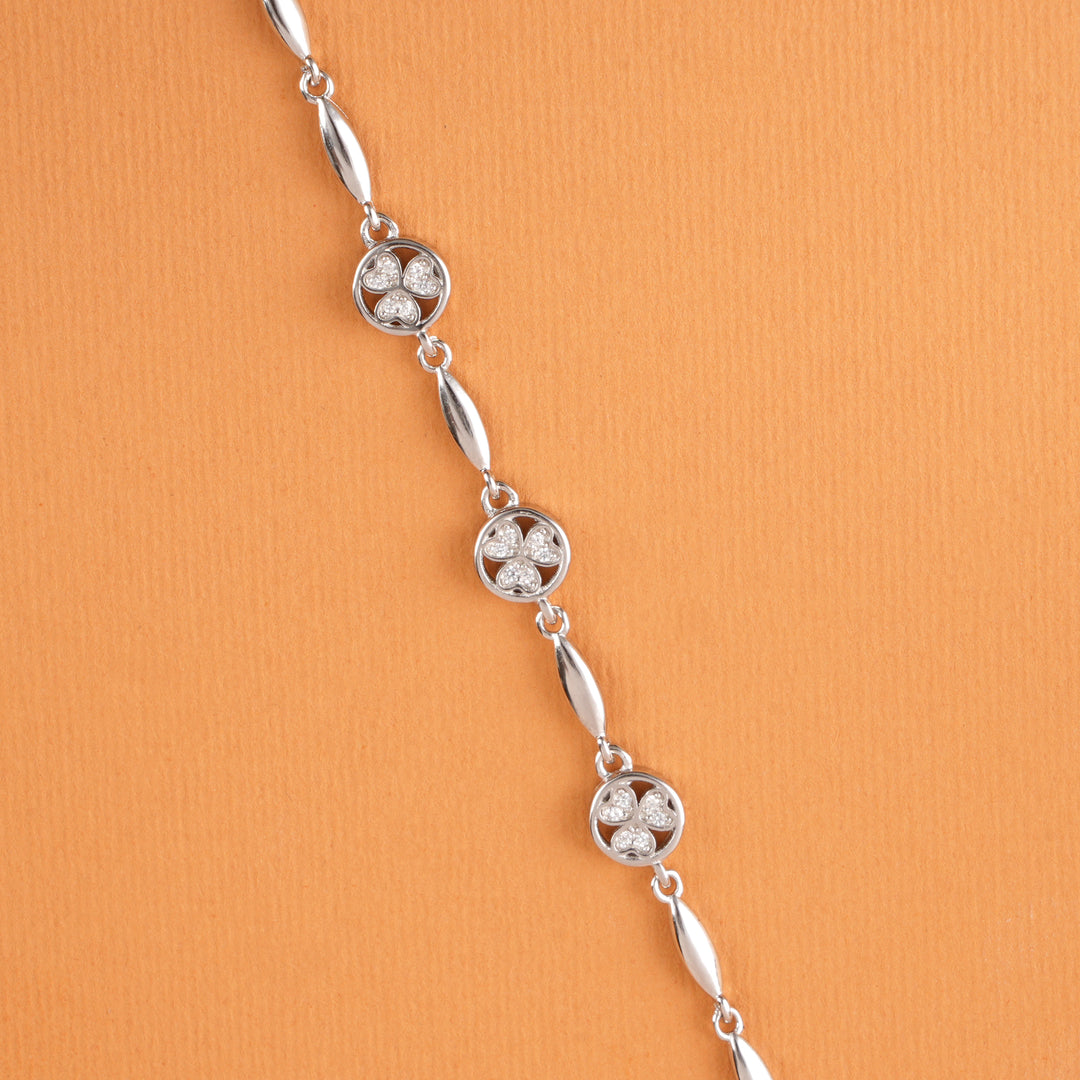 Dainty Heart in Floral Clover Silver Bracelet