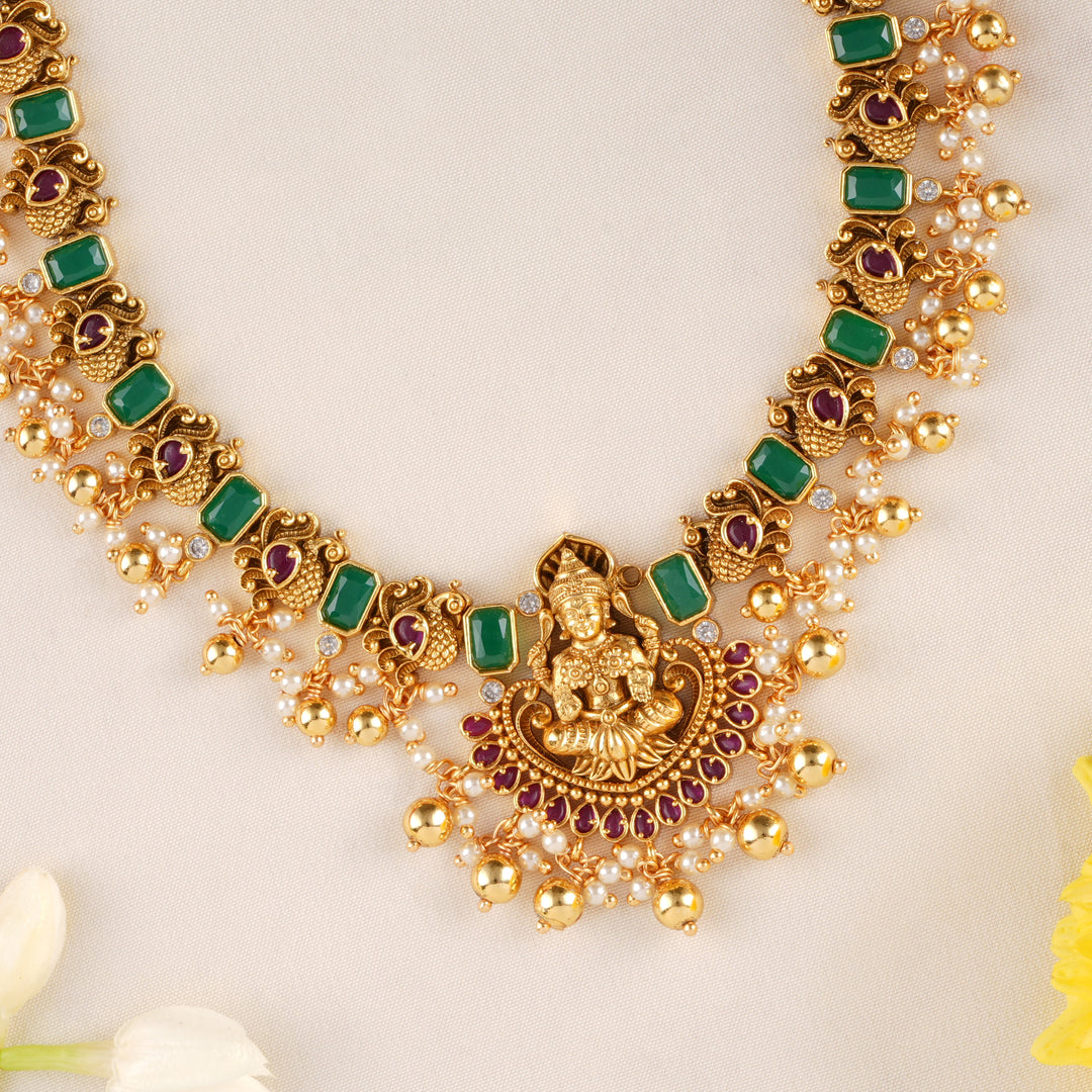 Halo Emerald Lakshmi With Beads Necklace