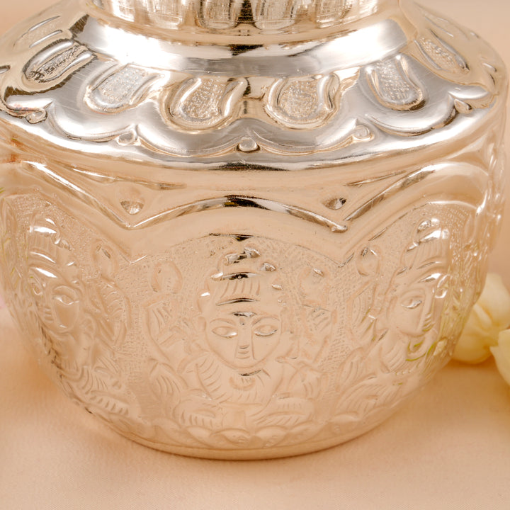 Traditional Lakshmi Silver Chombu