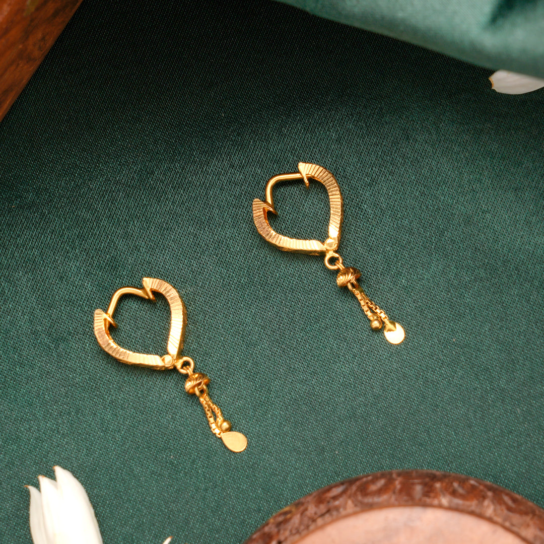 Gold Vali Chain Drop Earring