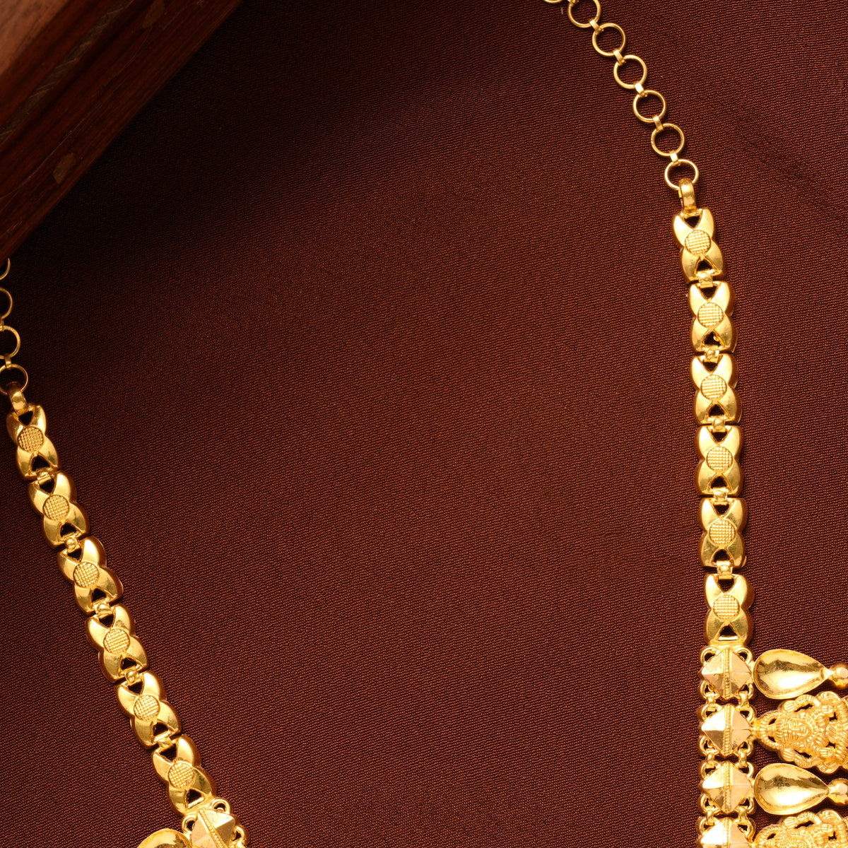 Flower Pattern Lakshmi Devi Gold Haram