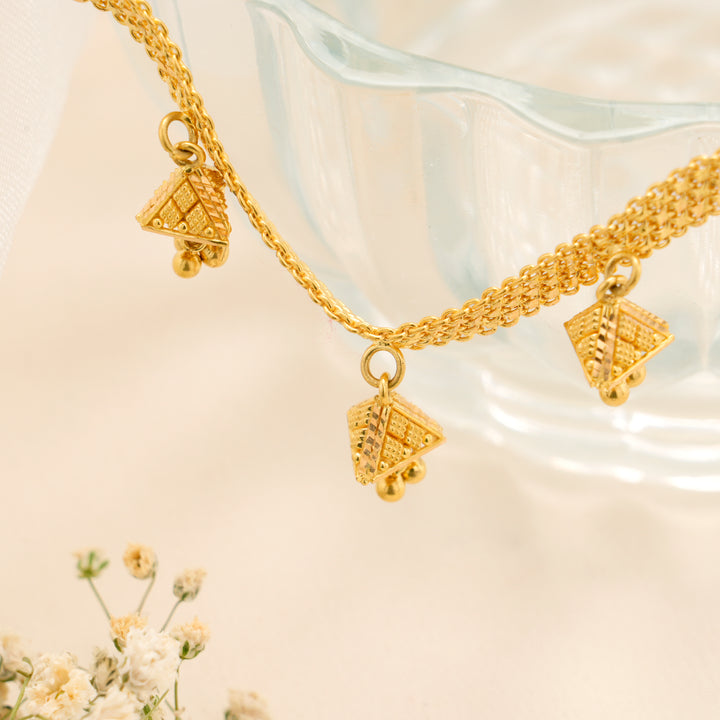 Graceful Drop Gold Women's Bracelet