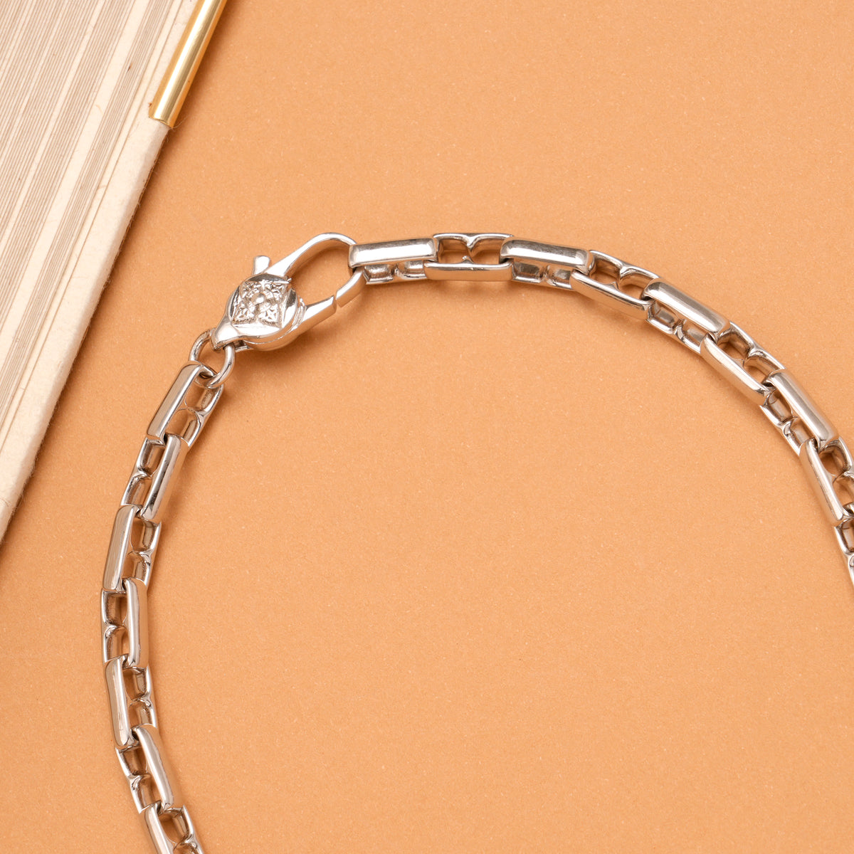 Sleek Rectangular Pattern Silver Chain