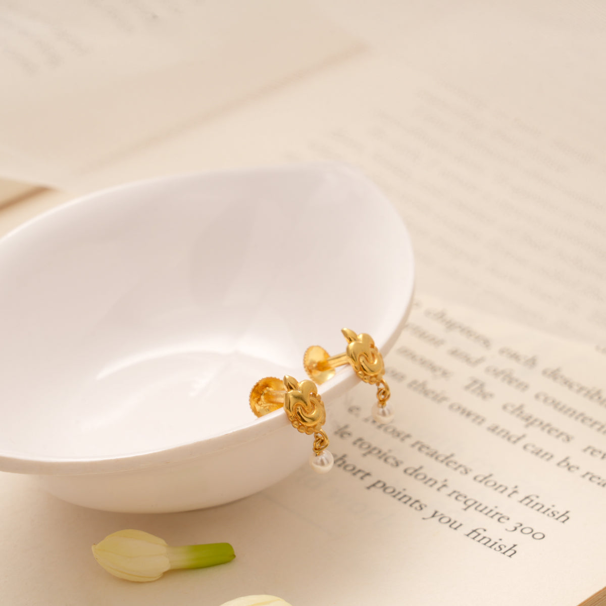 Minimal Leaf Design Pearl Drop Golden Earring