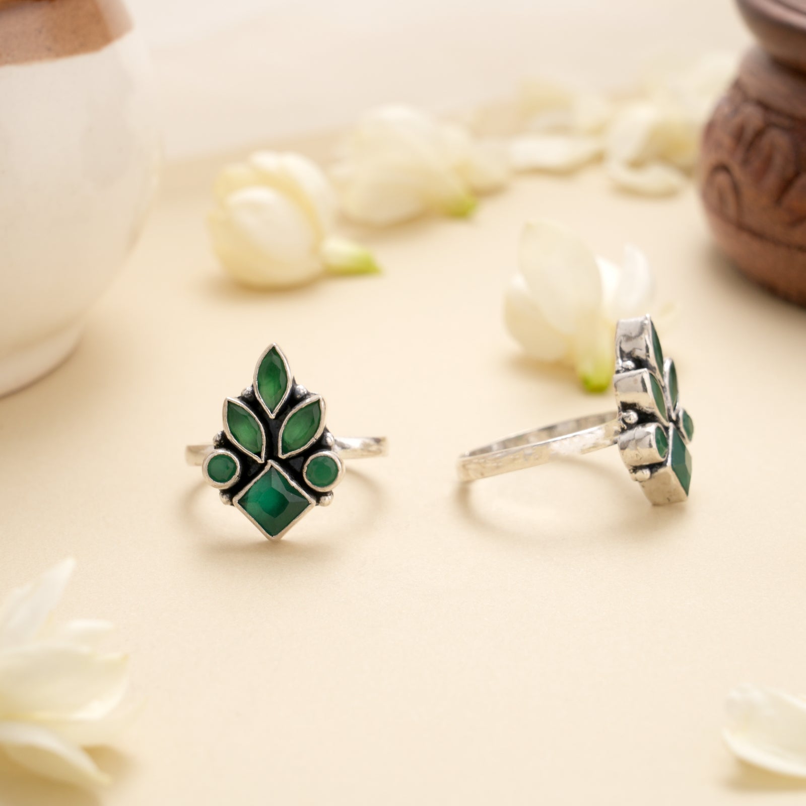 Emerald Leaf Crown Silver Toe Ring
