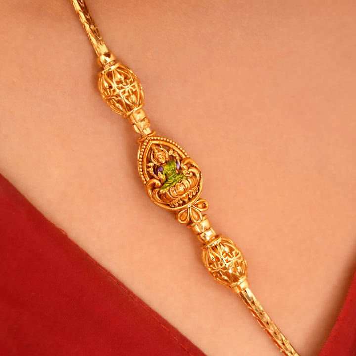 Rich Heritage Golden Lakshmi Mugappu Chain