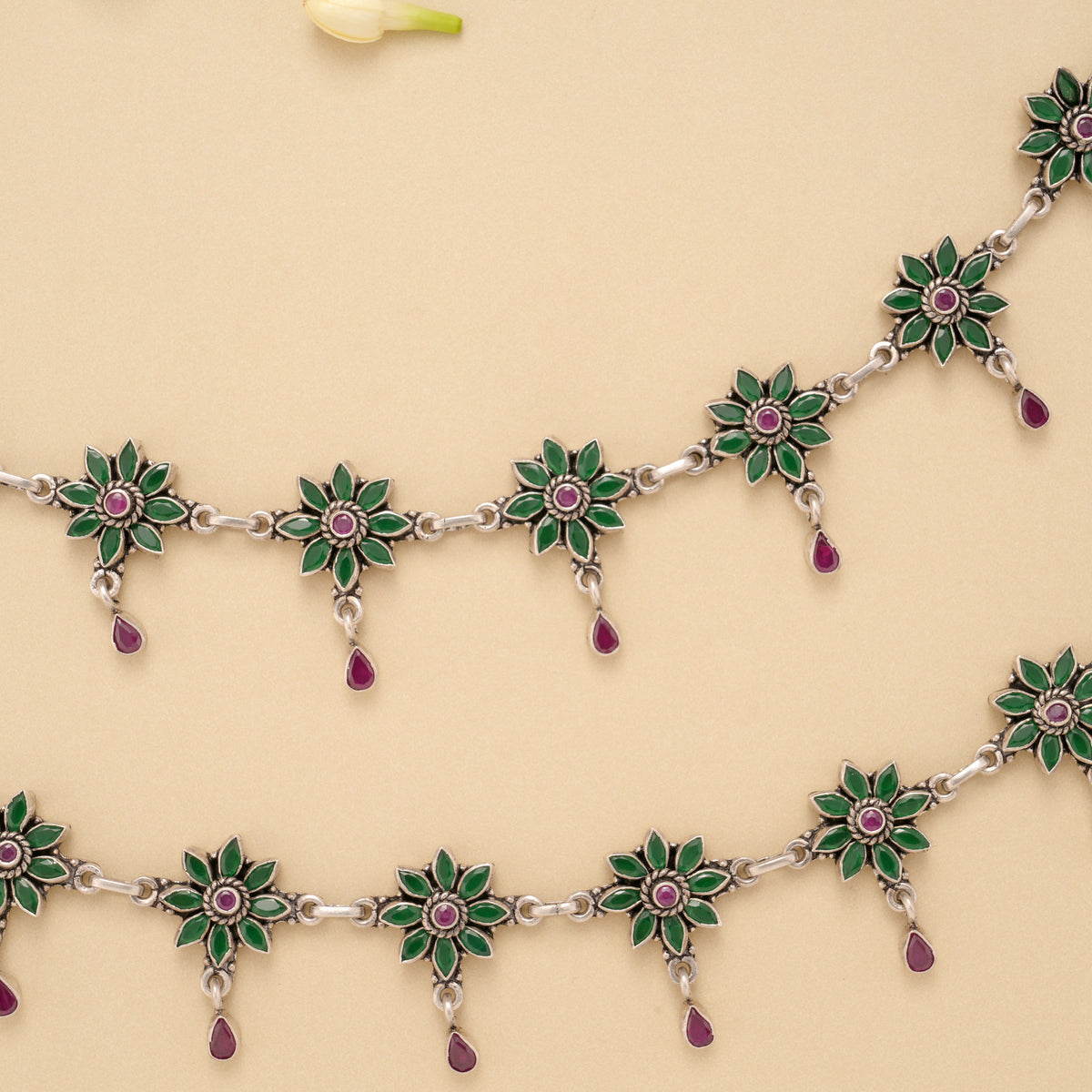 Antique Floral Emerald Stone Silver Anklet