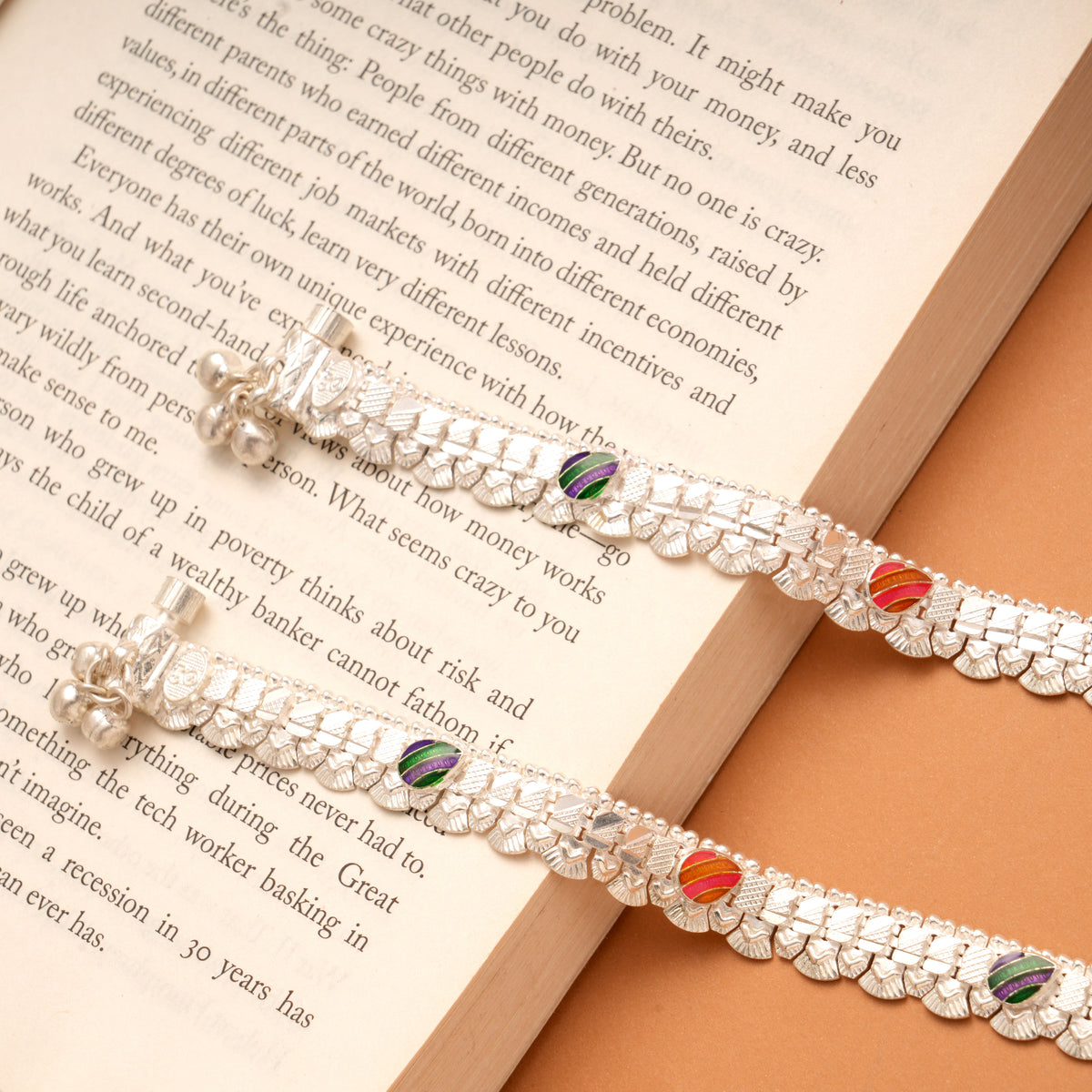 Elegant Tear Drop Shape Enamel Silver Anklets