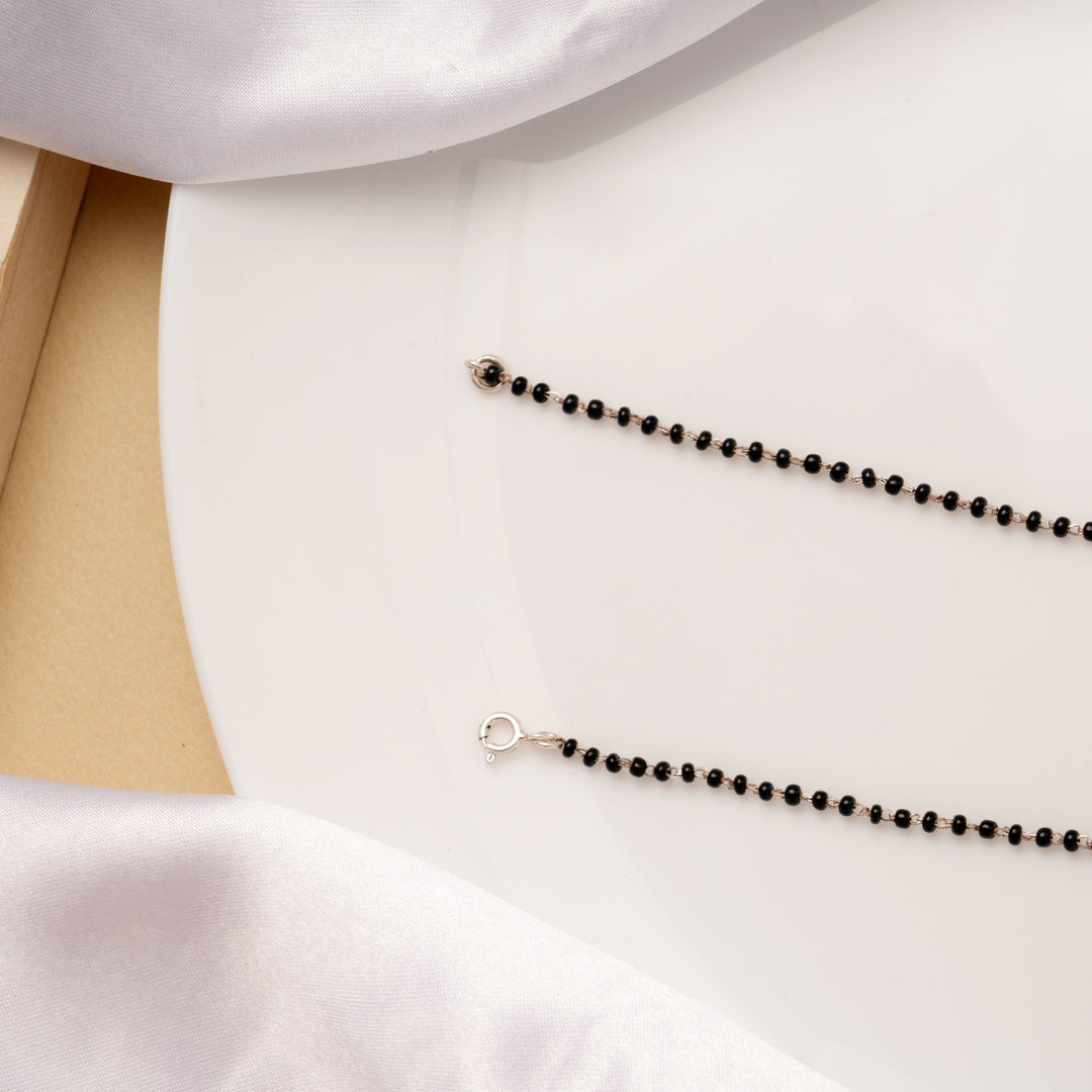 Triple Flower Black Beaded Silver Anklets