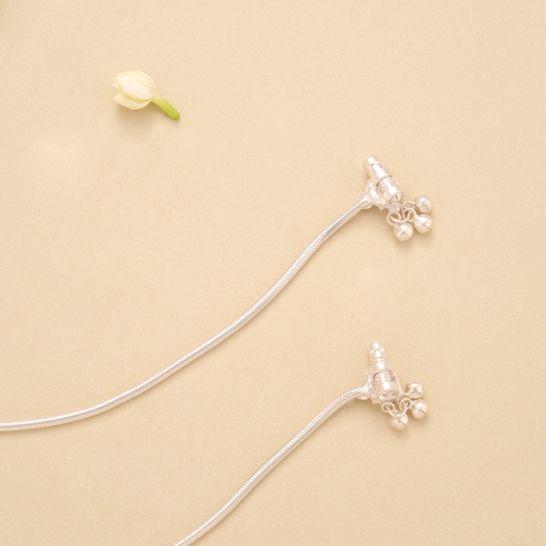 Thin Smooth Silver Anklet