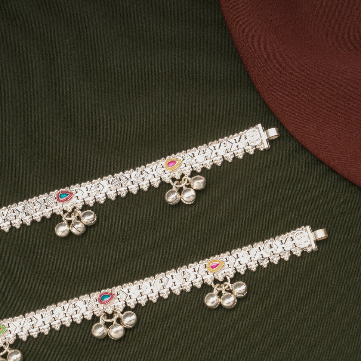 Trendy Triple Leaf Design Enamel Silver Anklets